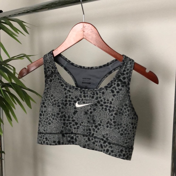 Nike Other - Nike pro patterned sports bra